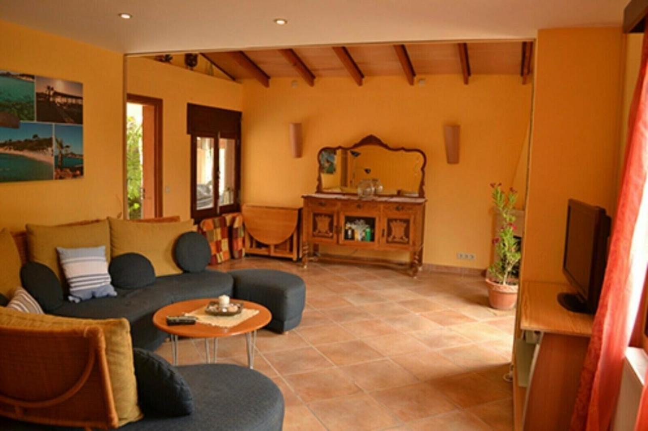 Casa La Siesta- Ruhiges Ferienhaus In Cala Ratjada, 300 M Vom Strand Son Moll Entfernt Cala Ratjada  Bagian luar foto